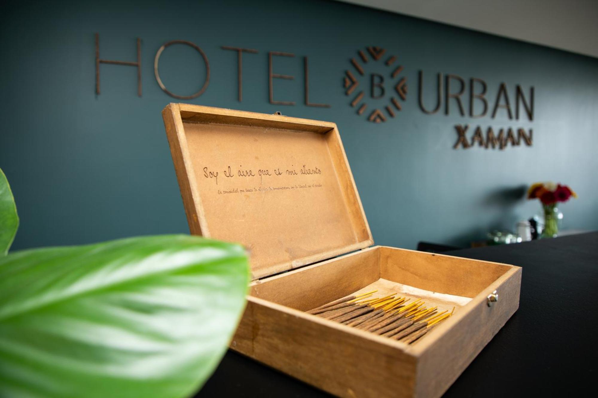 Hotel B Urban Xaman By Fontan Reforma Mexiko-Stadt Exterior foto